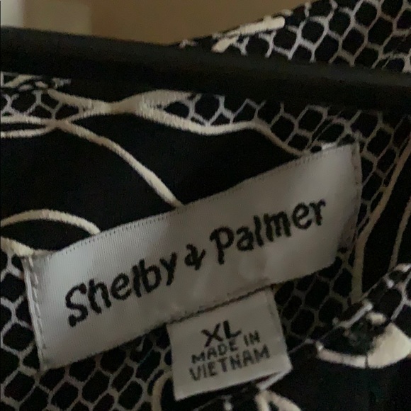 Dress - Picture 3 of 3